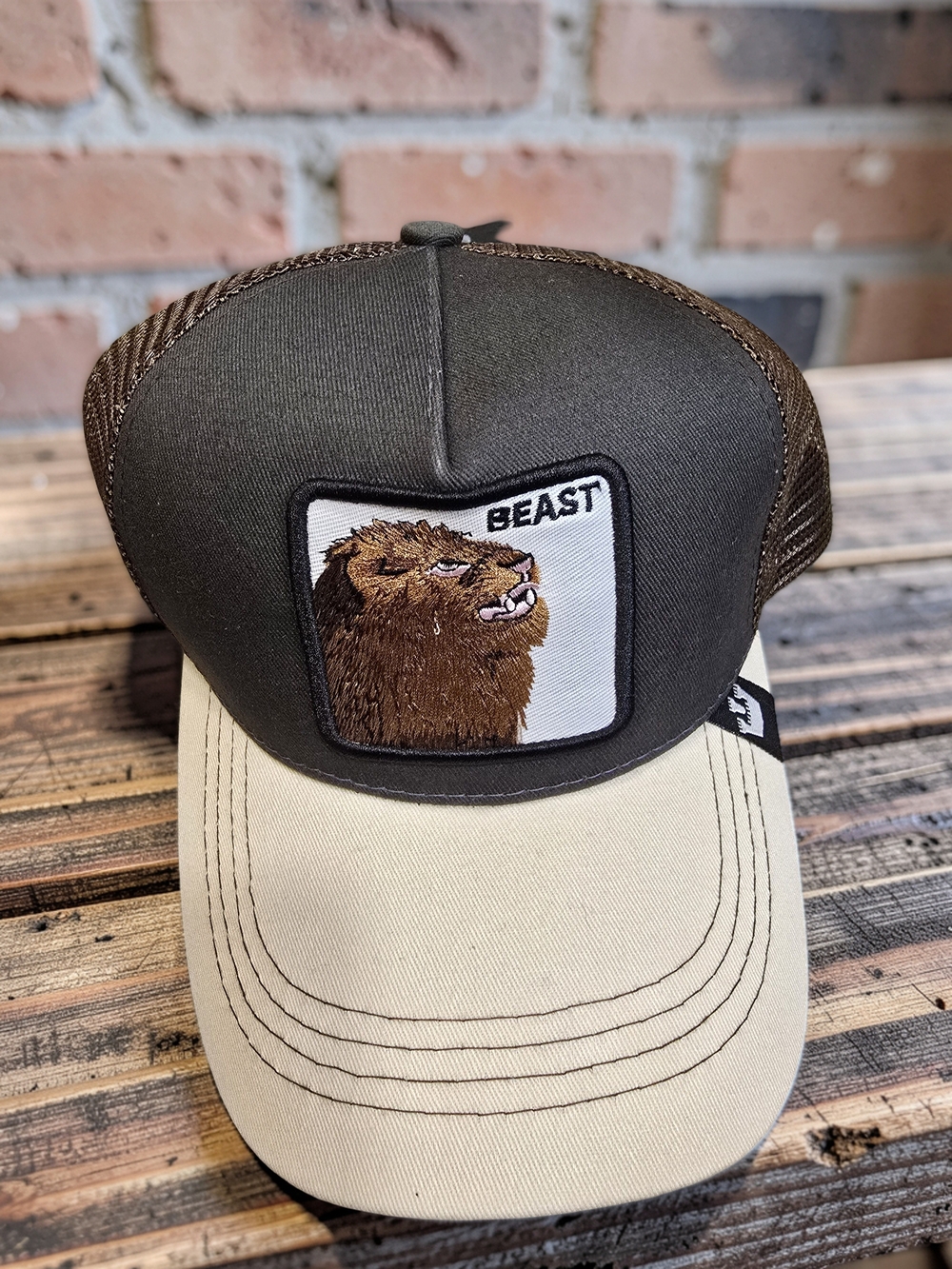 NWOT Beast Animal Patch Mesh Trucker Hat Snapback Cap